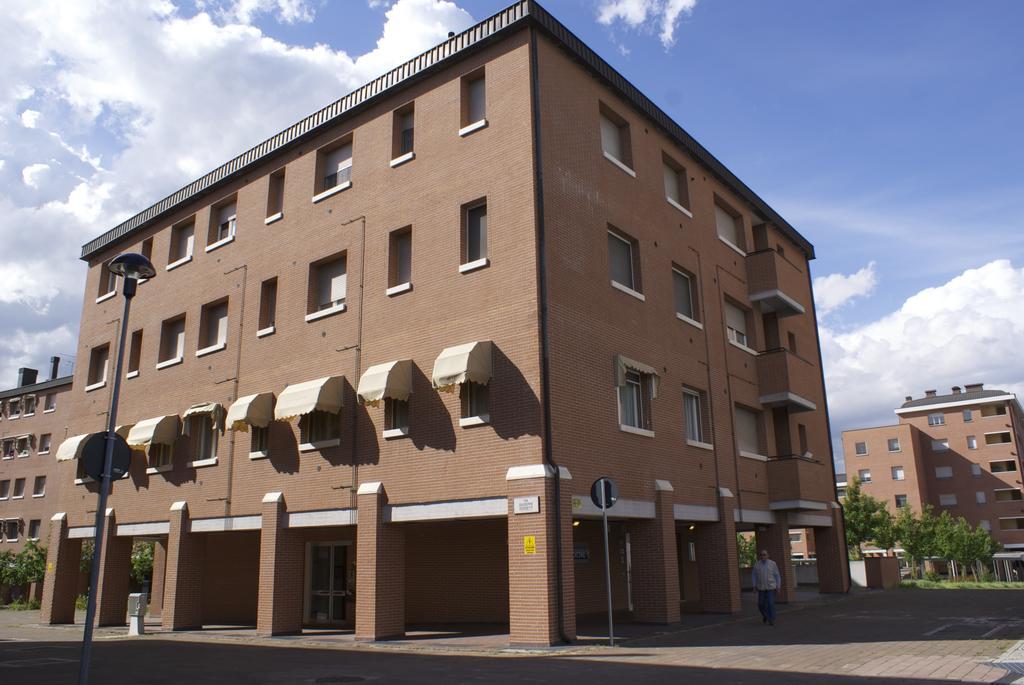 Olly Apartments Bologna Exteriör bild