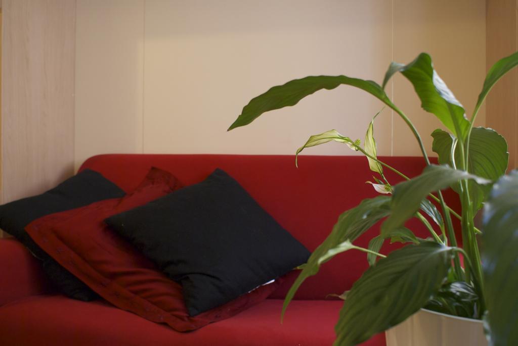Olly Apartments Bologna Rum bild